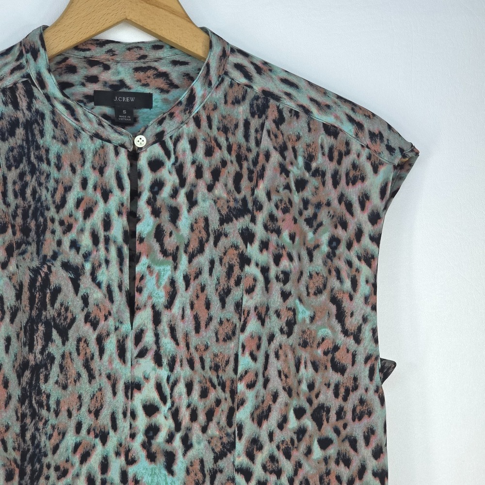 J Crew Leopard Print Blouse Women Small Sleeveless Keyhole Neck Colorful Mobwife - Picture 10 of 16